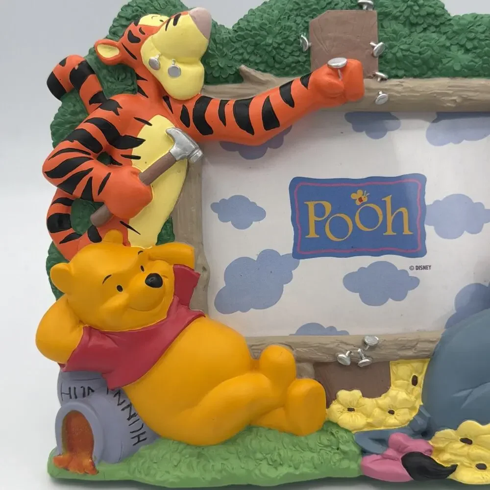 Vintage 90’s Disney Winnie The Pooh 3D Picture Photo Frame Tigger Piglet Eeyore